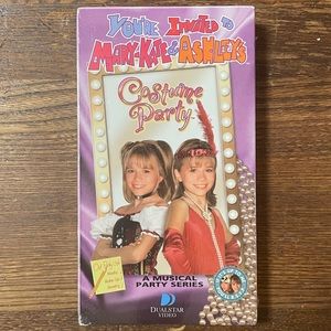 You’re Invited to Mary-Kate & Ashley’s Costume Party VHS